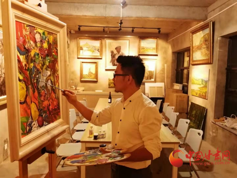 1909年咋建造黃河鐵橋？蘭州大學教師王威用油畫再現(xiàn)百年往事