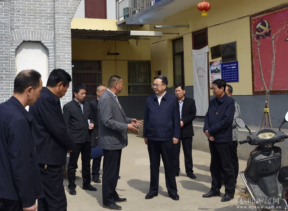 張智明督查調研渭南鎮(zhèn)脫貧攻堅工作