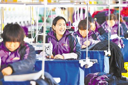 【抓“六穩(wěn)” 促“六?！薄糠€(wěn)就業(yè)有良策 保就業(yè)出實(shí)招——甘肅省全力以赴支持穩(wěn)定就業(yè)確保就業(yè)形勢(shì)總體穩(wěn)定