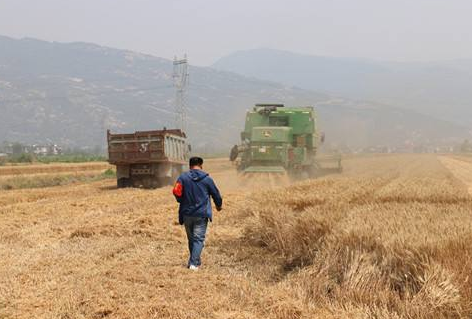 蘭州農(nóng)機安全監(jiān)理確?！叭摹卑踩a(chǎn)