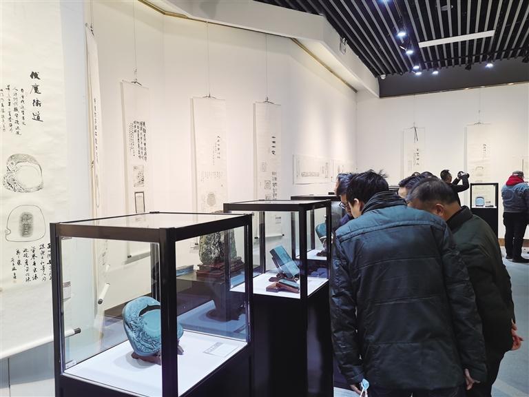 “非遺精品洮硯傳拓題跋藝術(shù)展”開展 洮硯雕刻、傳拓、拓片題跋集中亮相甘肅藝術(shù)館