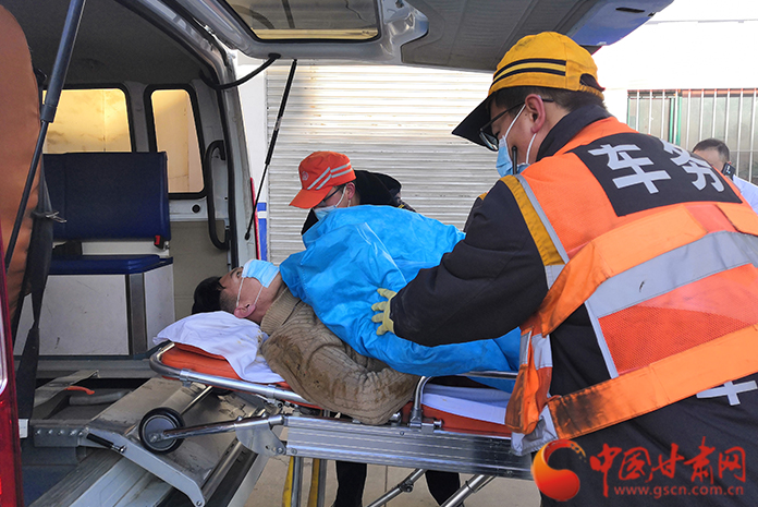 19分鐘緊急救援，永登車站為旅客開辟生命通道