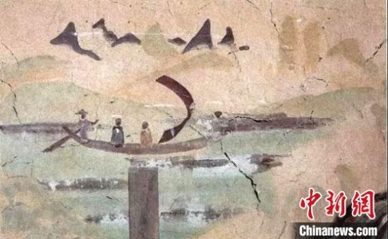 “一人搖櫓晃扁舟，兩人撐篙水上漂?！眻D為莫高窟第323窟《搖櫓帆船》（初唐）。　敦煌研究院供圖