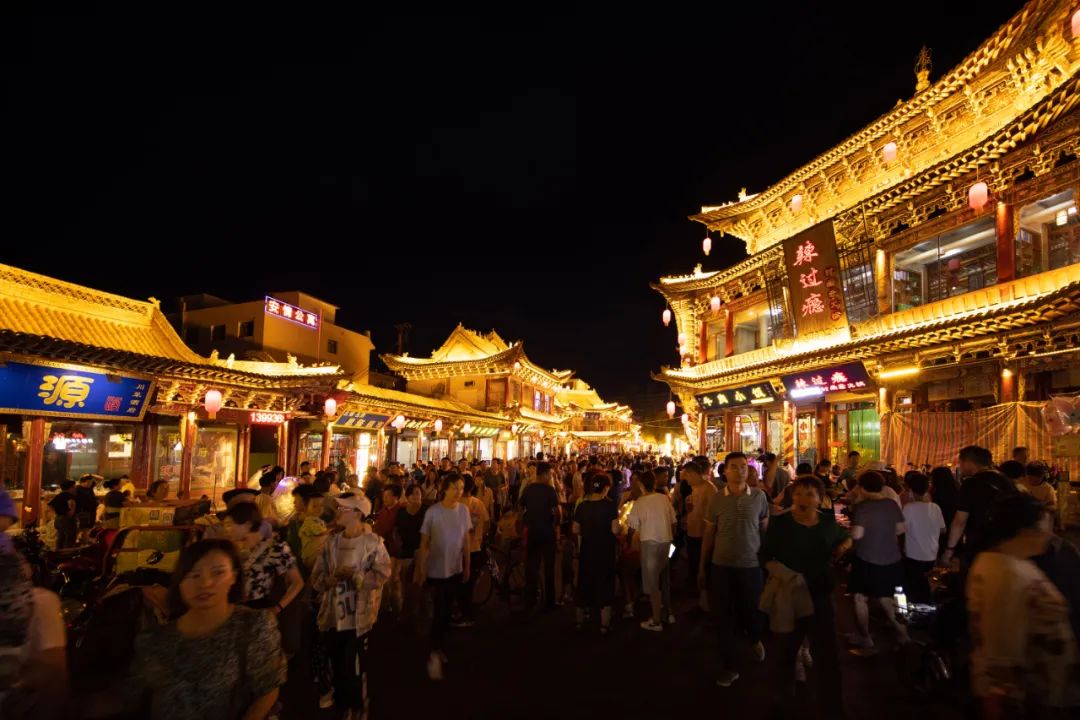 古風(fēng)、華美、浪漫、美味……現(xiàn)實(shí)版“清明上河圖”，就在這里！