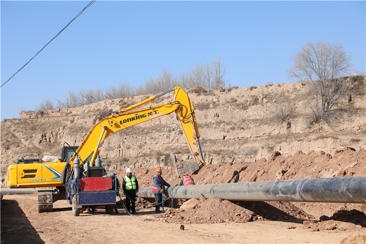 臨洮縣洮陽水廠農(nóng)村供水鞏固提升暨城區(qū)第二水源工程現(xiàn)場。_副本.jpg