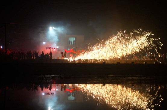 一碗刨豬湯的沸騰密碼：鄉(xiāng)愁、溫情與文旅的雙向奔赴